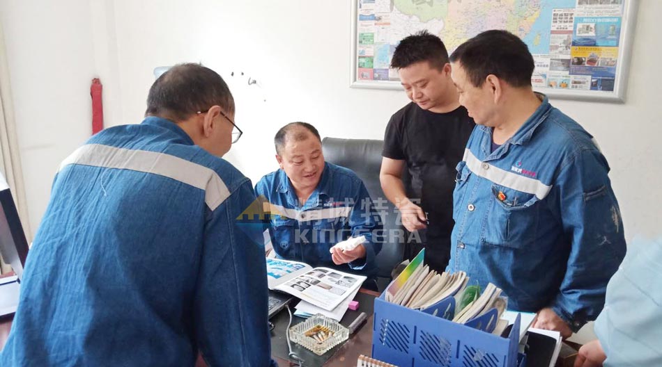 4008云顶集团特瓷赴四川某水泥厂现场勘测以及技术互换
